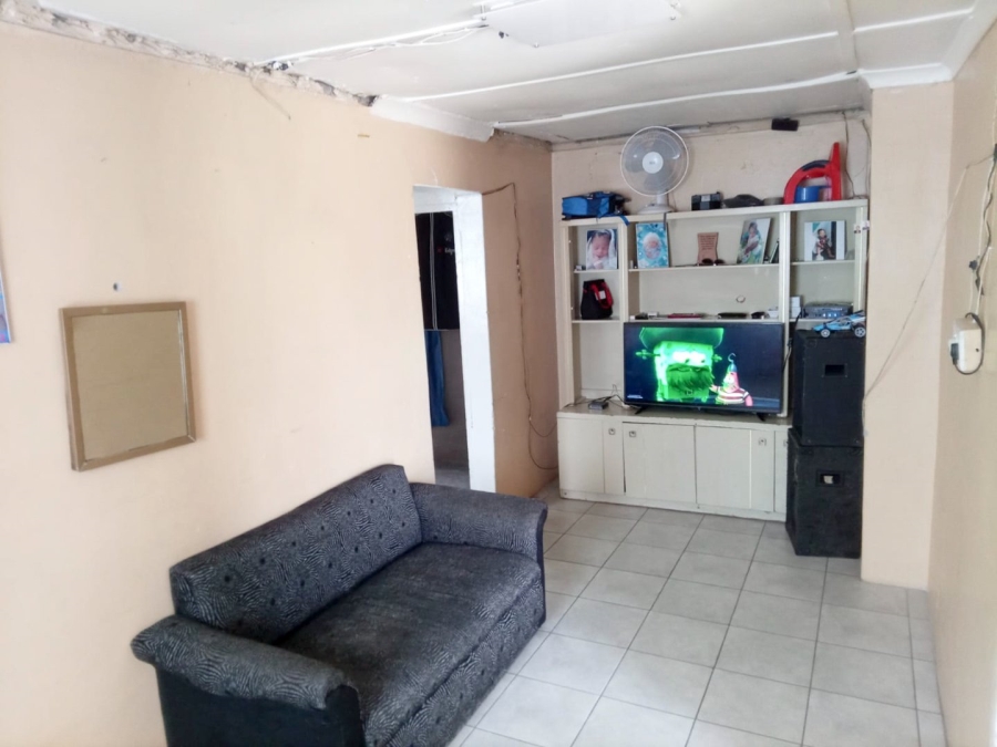 2 Bedroom Property for Sale in Leiden Western Cape